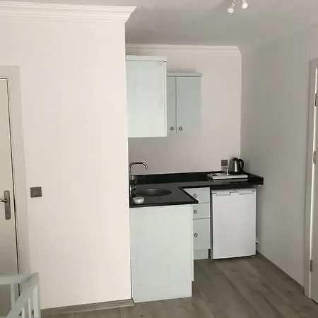 Muharrembey Hotell Çeşme