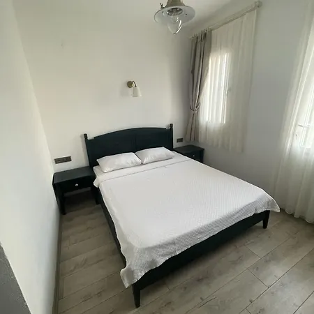 Muharrembey Hotell Çeşme