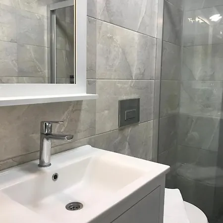 Muharrembey Hotell